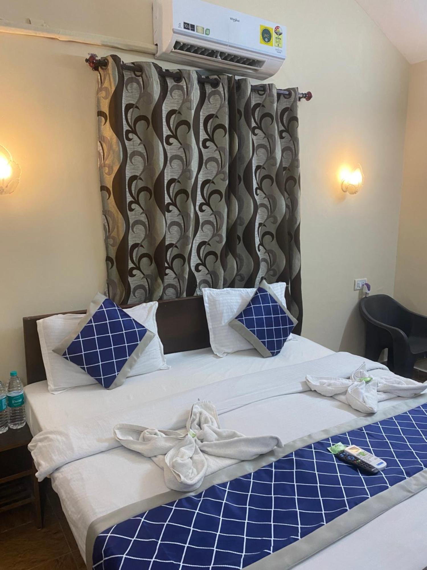 Baga Beach Palms Экстерьер фото