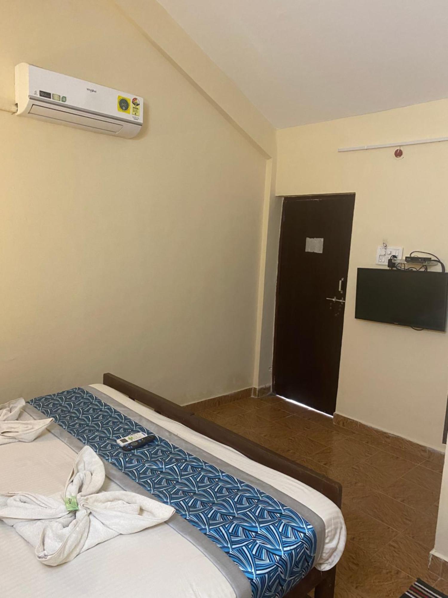 Baga Beach Palms Экстерьер фото